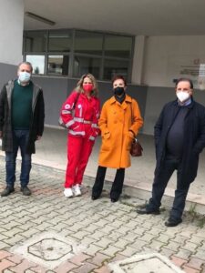FOTOAITGCperavviovaccinazionidocenticitta\'(1).jpg